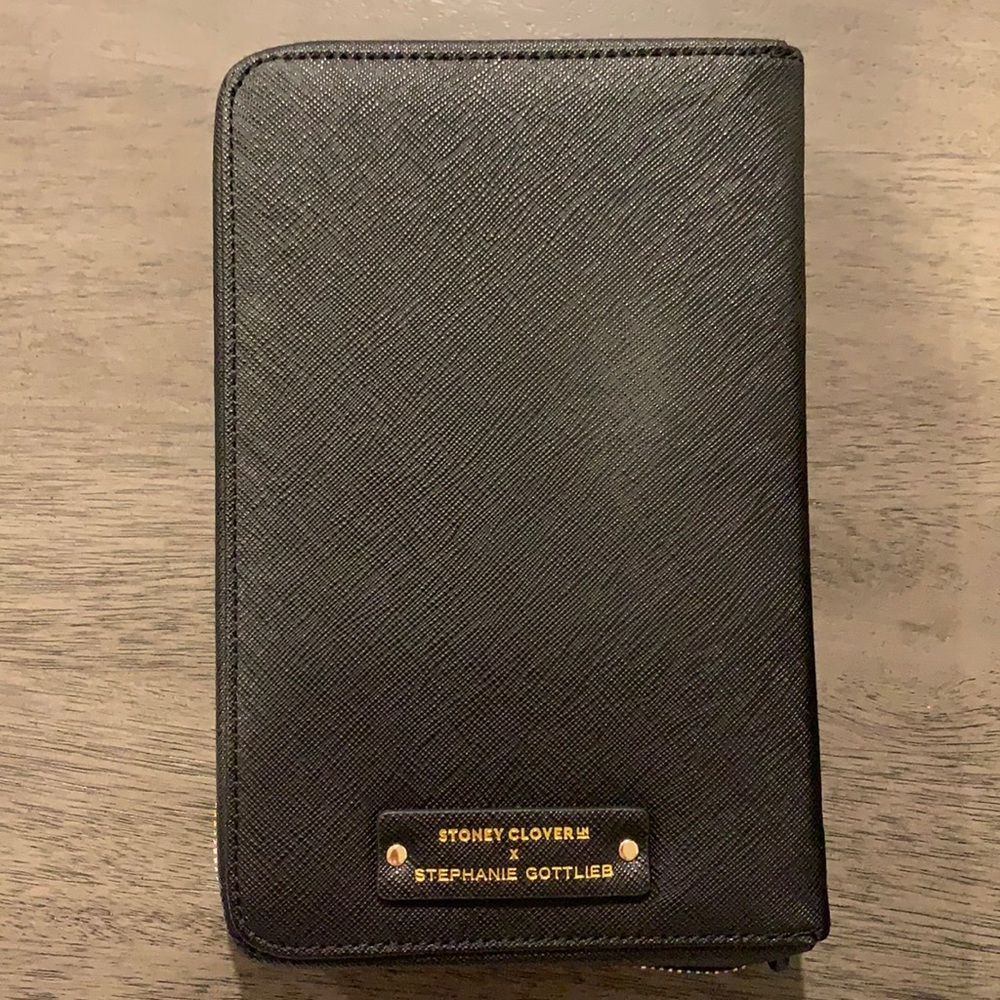 SCL x Stephanie Gottlieb travel jewelry case